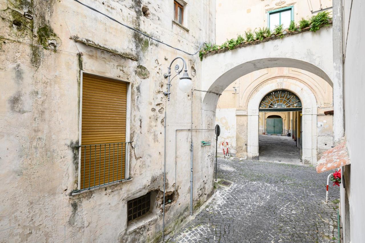 Appartamento Luci D'Artista Vietri sul Mare Exterior photo